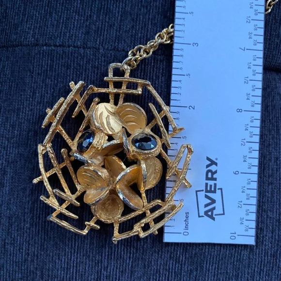 Brutalist Gold Tone Plated Abstract Modernist Necklace with Faceted Black Beads - Picture 10 of 12